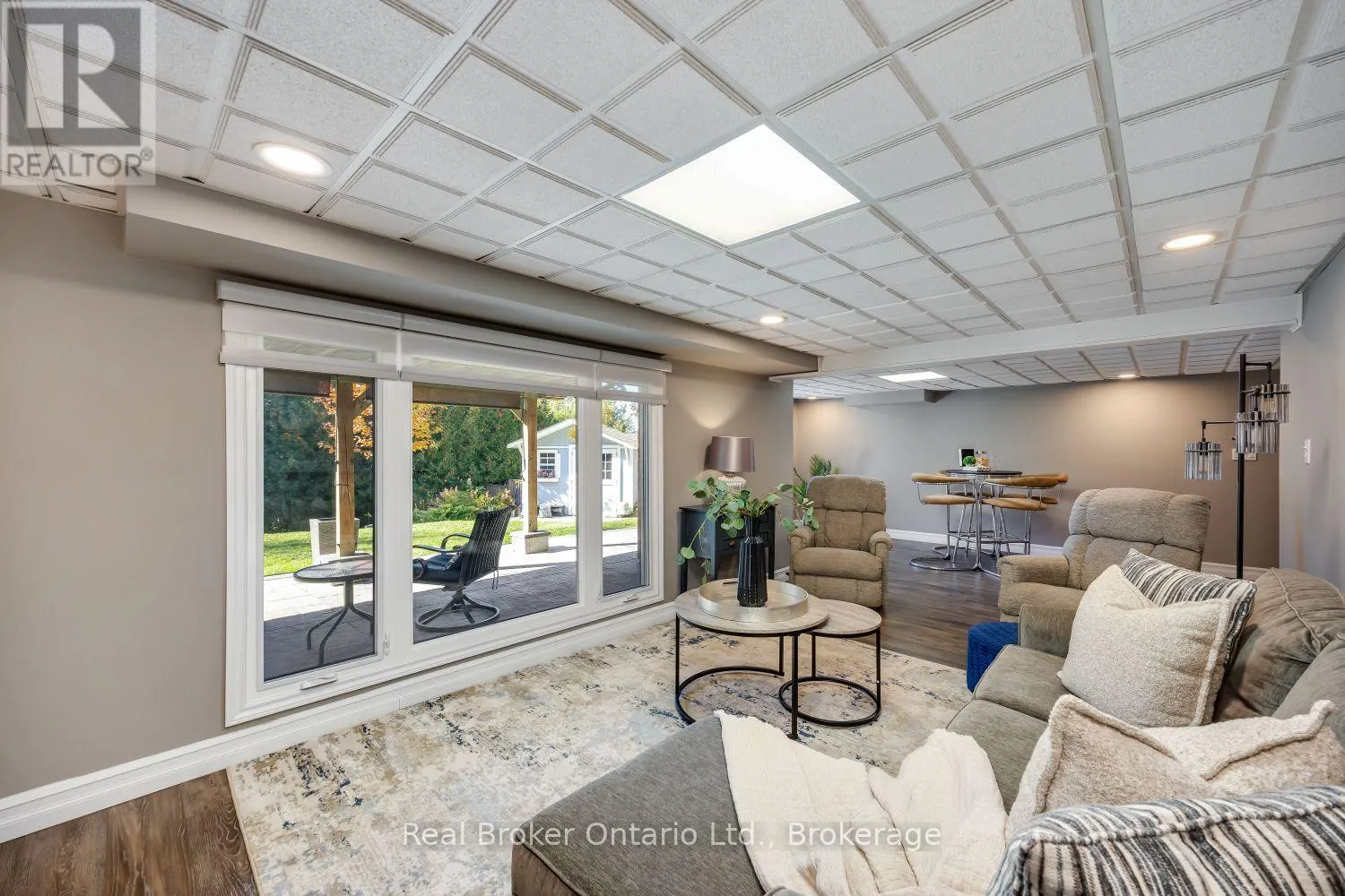 550 CRIMSON COURT