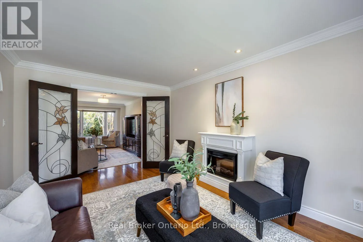 550 CRIMSON COURT