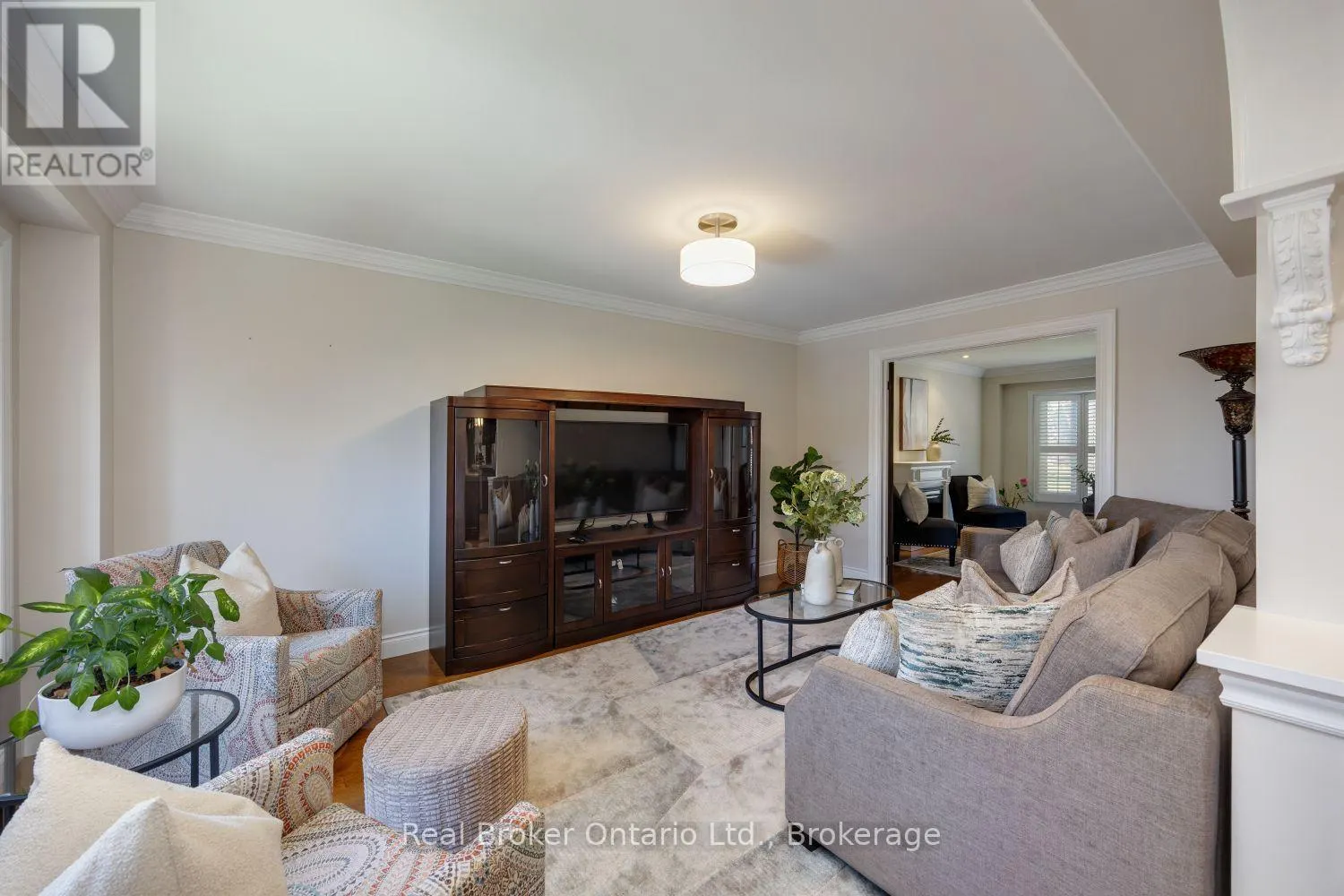 550 CRIMSON COURT