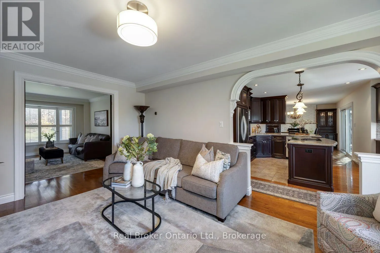 550 CRIMSON COURT