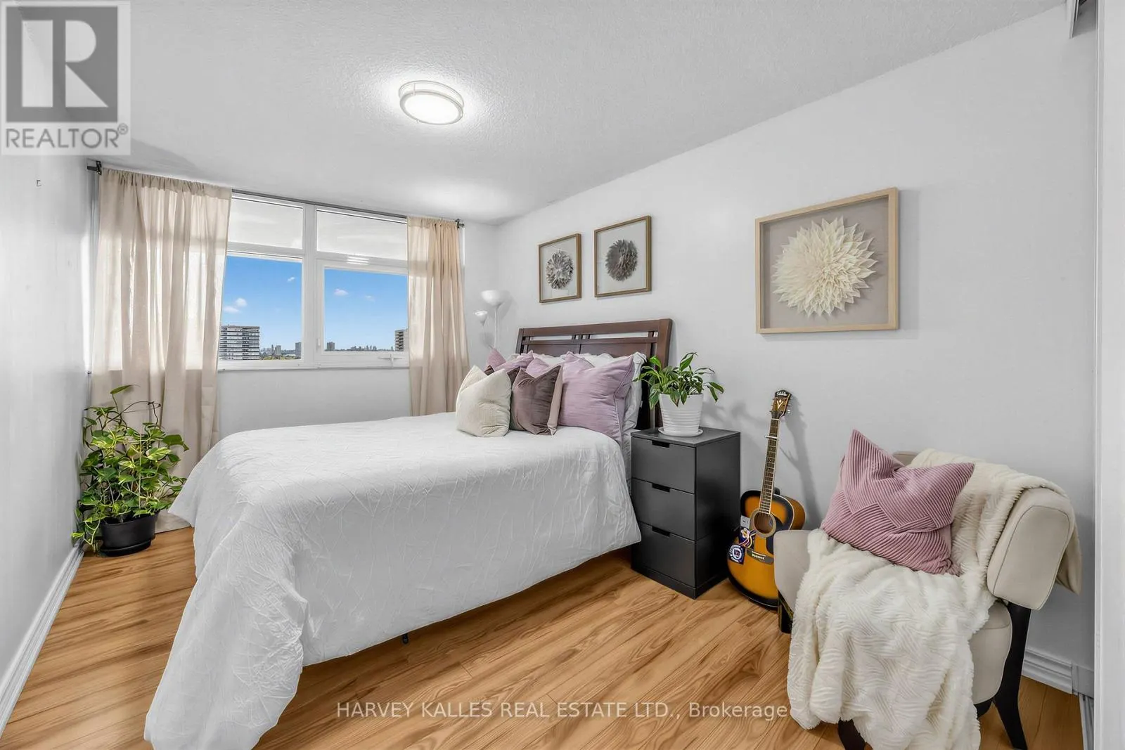 1801 - 100 ECHO POINT
