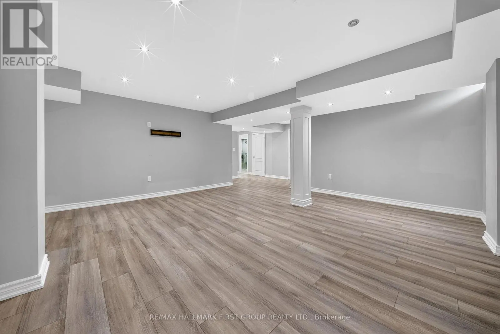 121 BLACKWELL CRESCENT