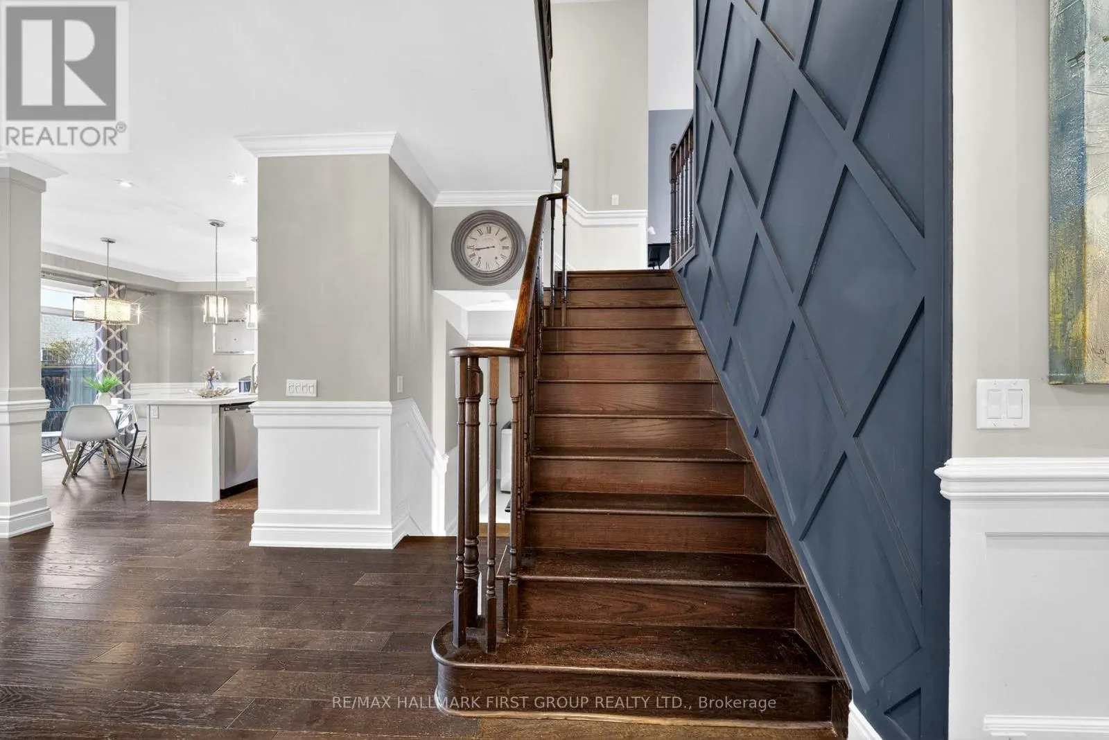 121 BLACKWELL CRESCENT