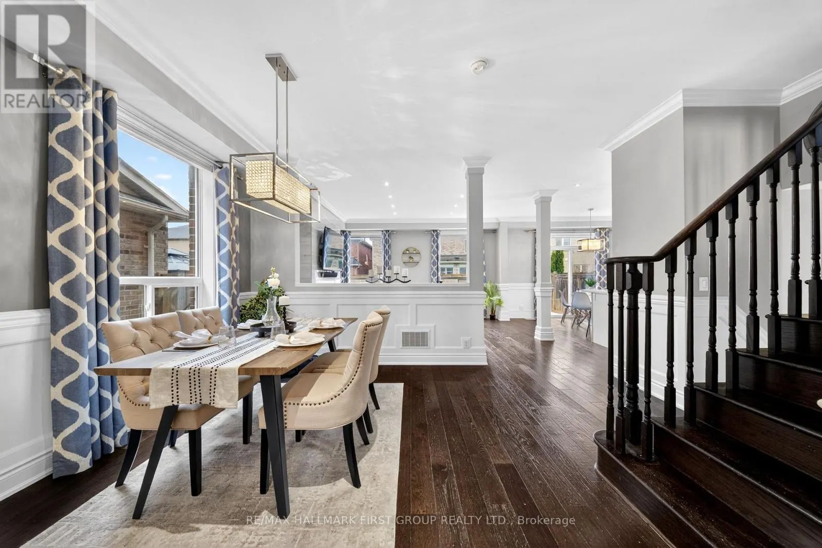 121 BLACKWELL CRESCENT