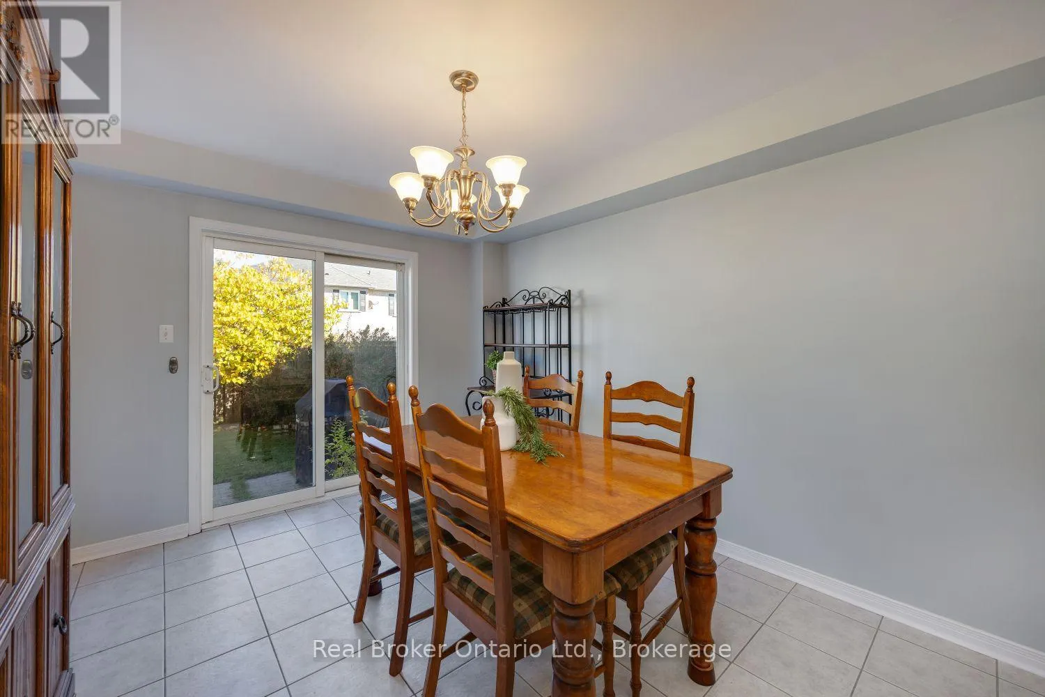 213 HUTTON PLACE
