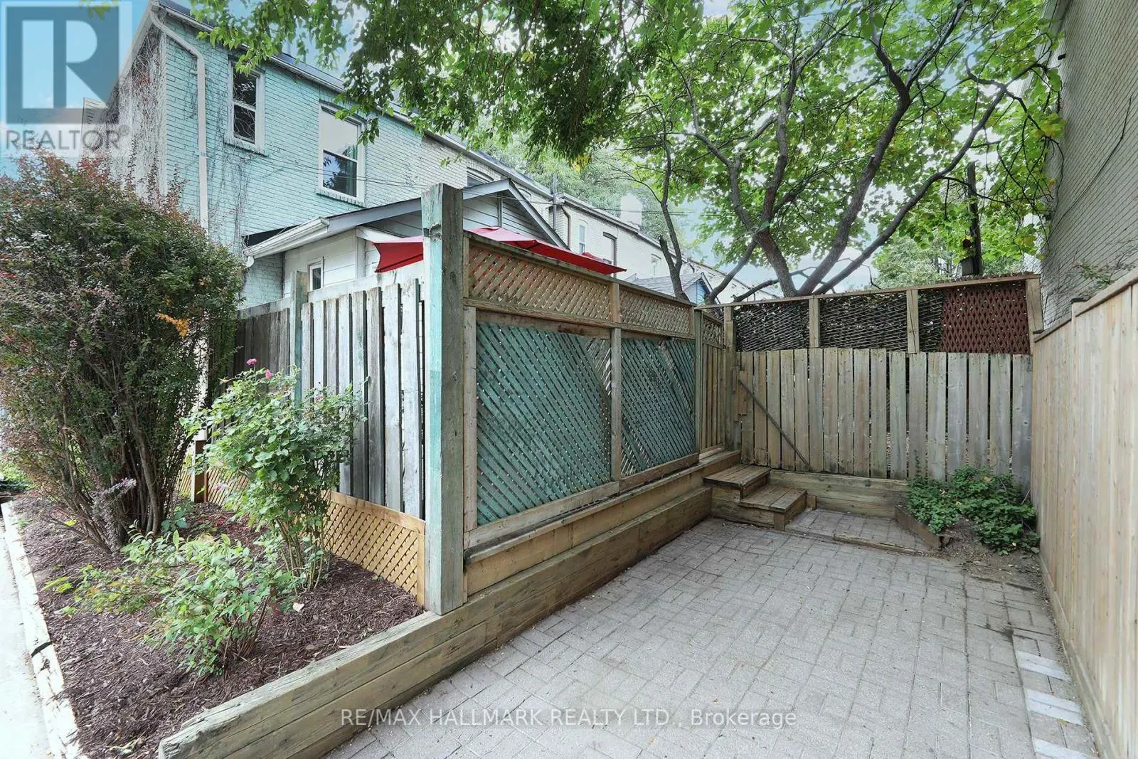 1 LOCKWOOD ROAD