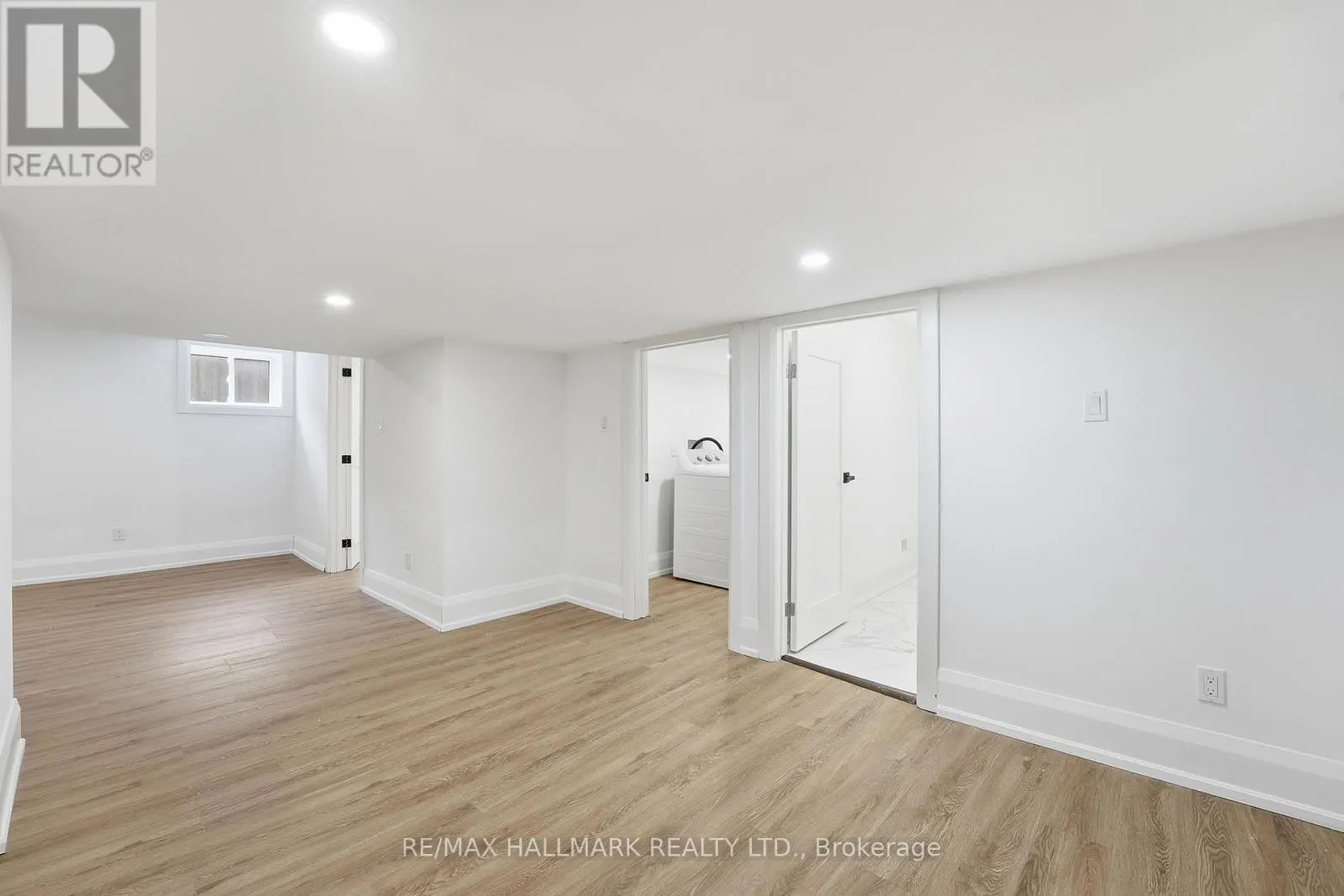 49 GREENDOWNS DRIVE