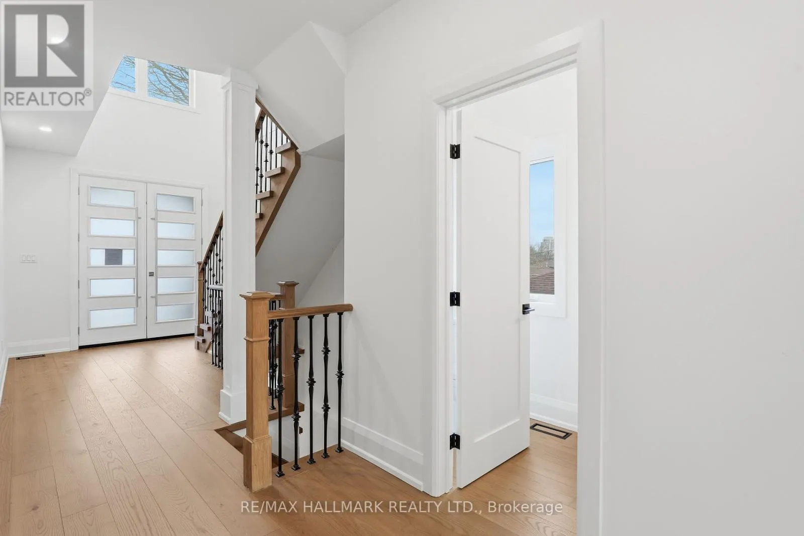 49 GREENDOWNS DRIVE
