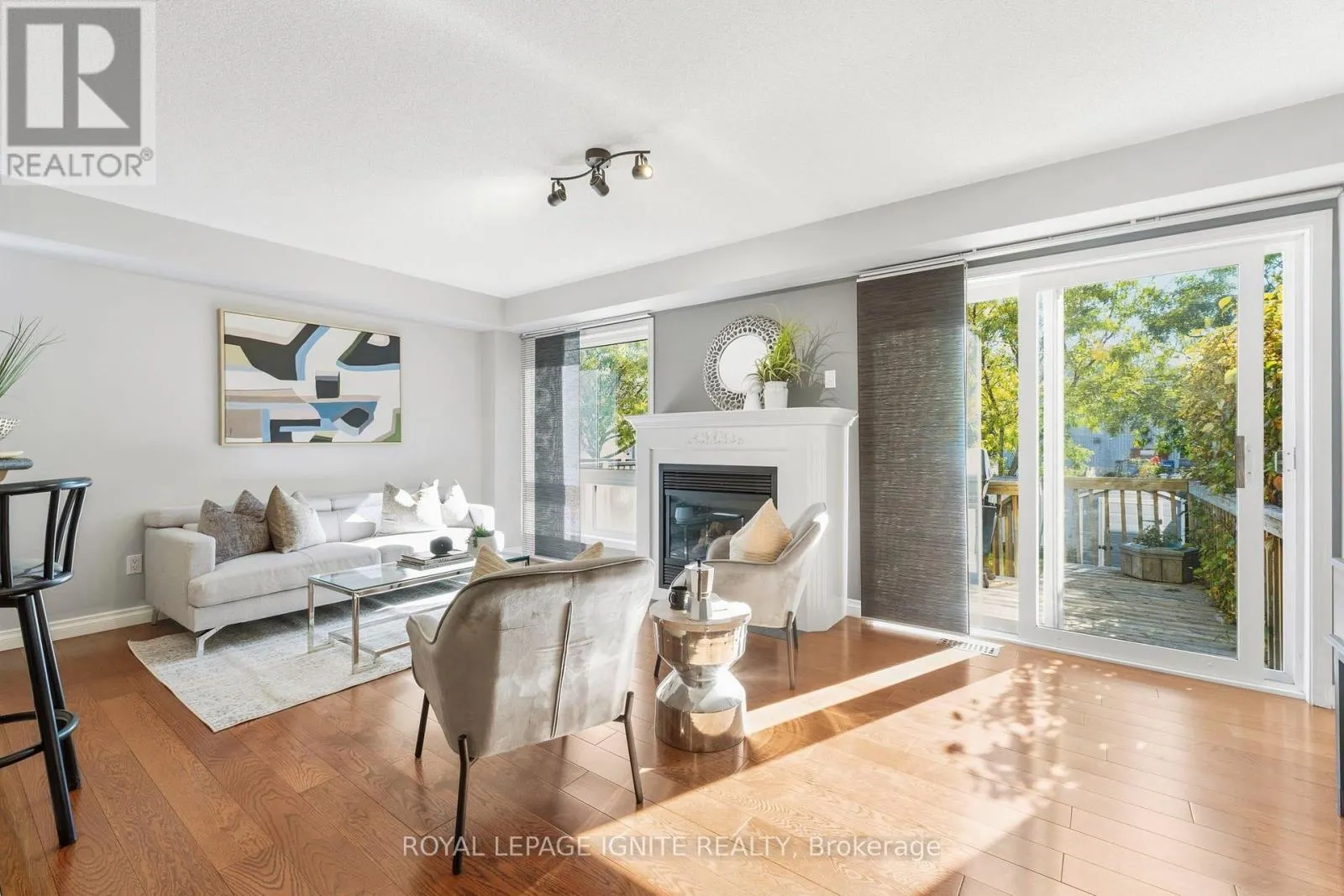 1523 AVONMORE SQUARE