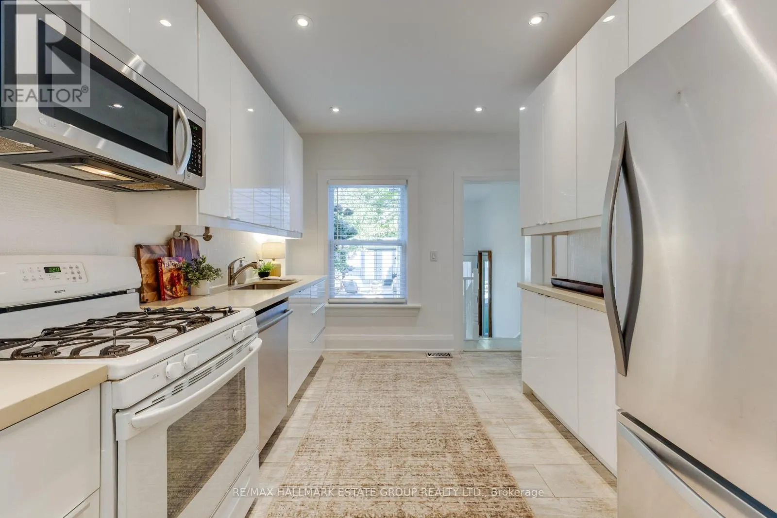 105 LEE AVENUE