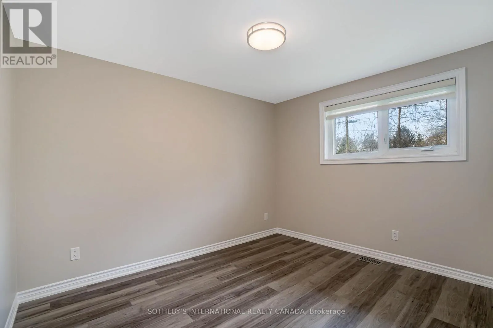 50 RAVENVIEW DRIVE