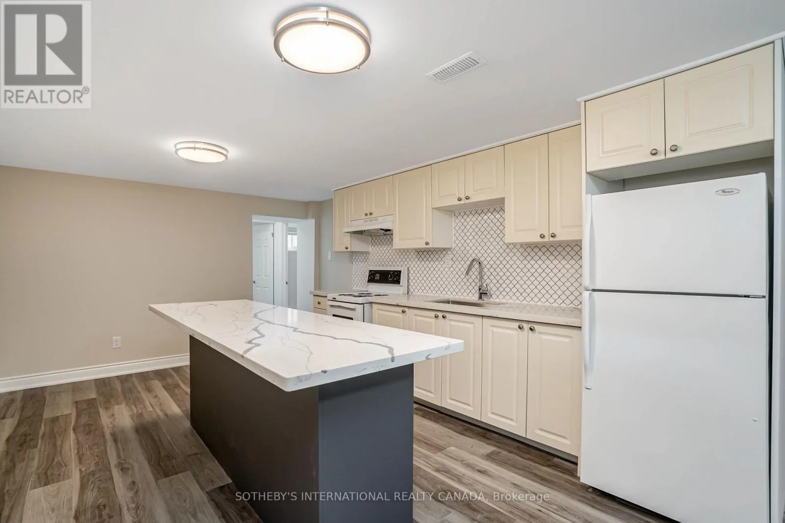 50 RAVENVIEW DRIVE