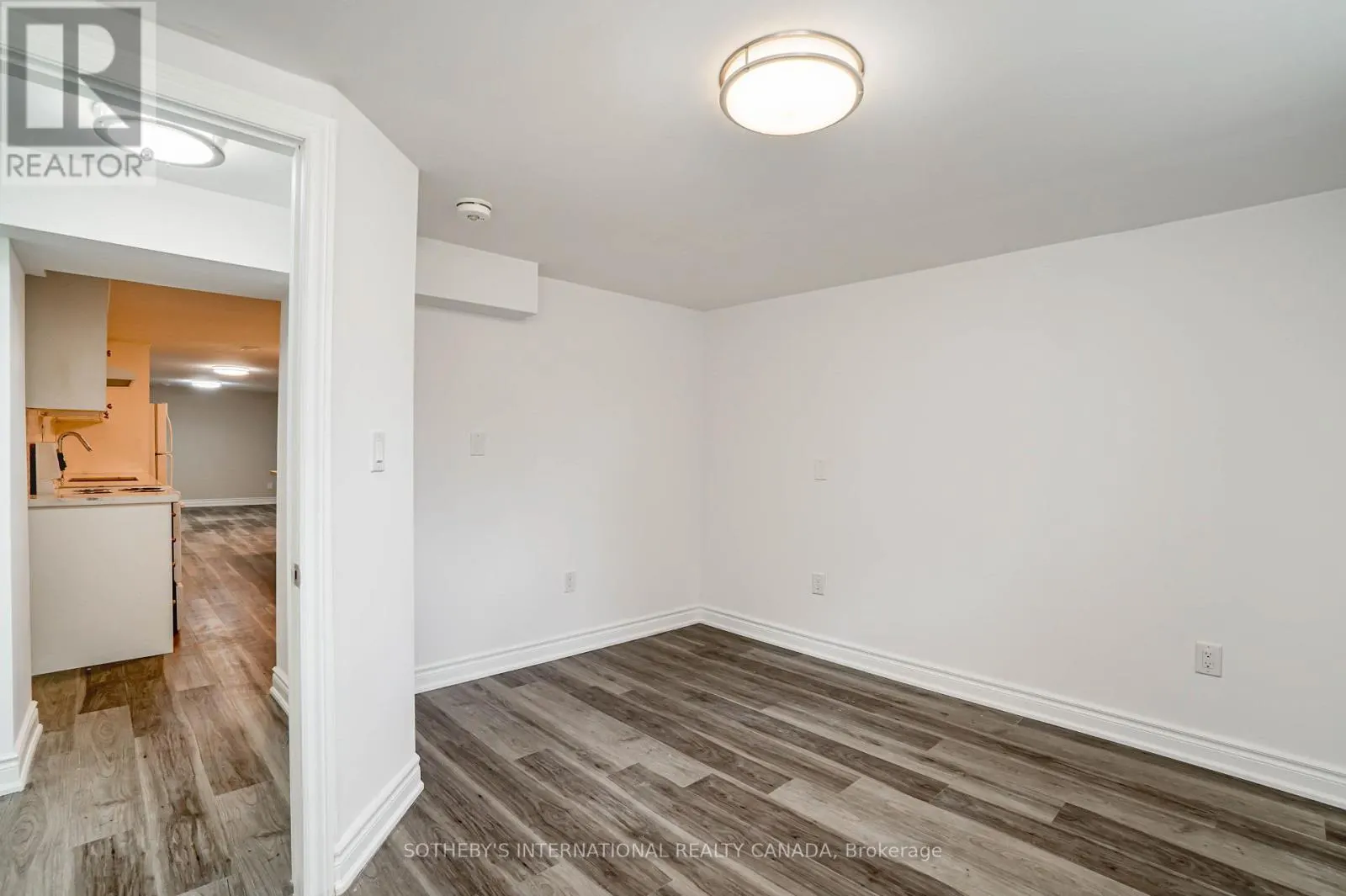 50 RAVENVIEW DRIVE