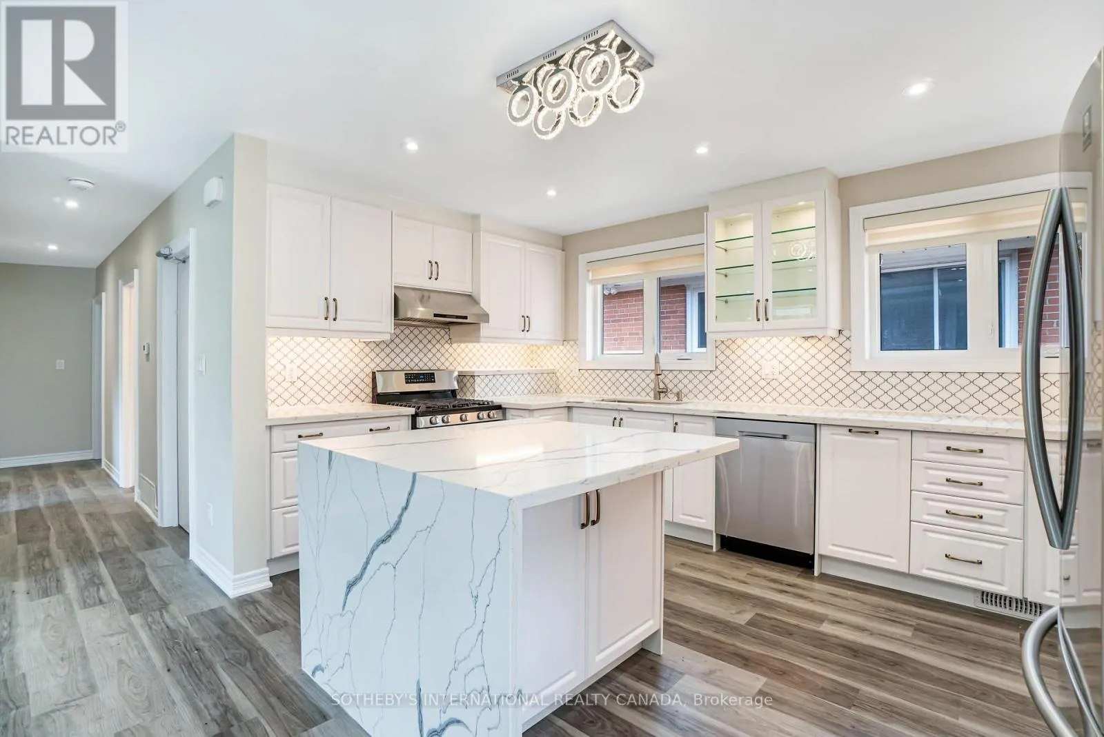 50 RAVENVIEW DRIVE