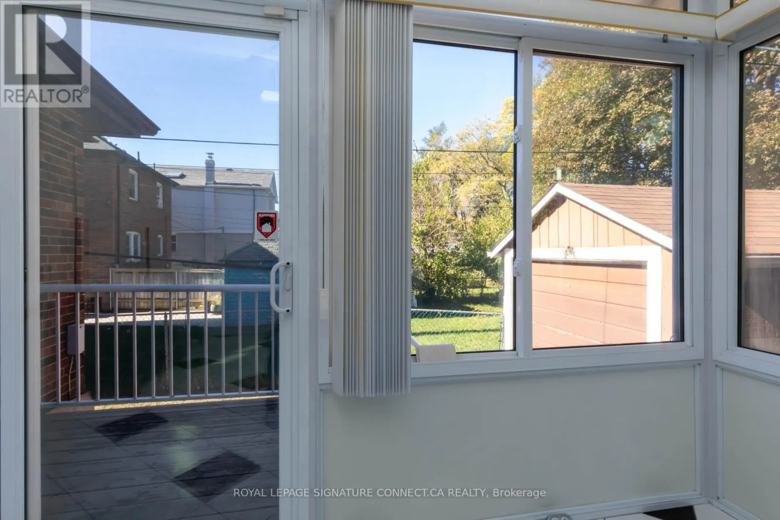 208 FLOYD AVENUE
