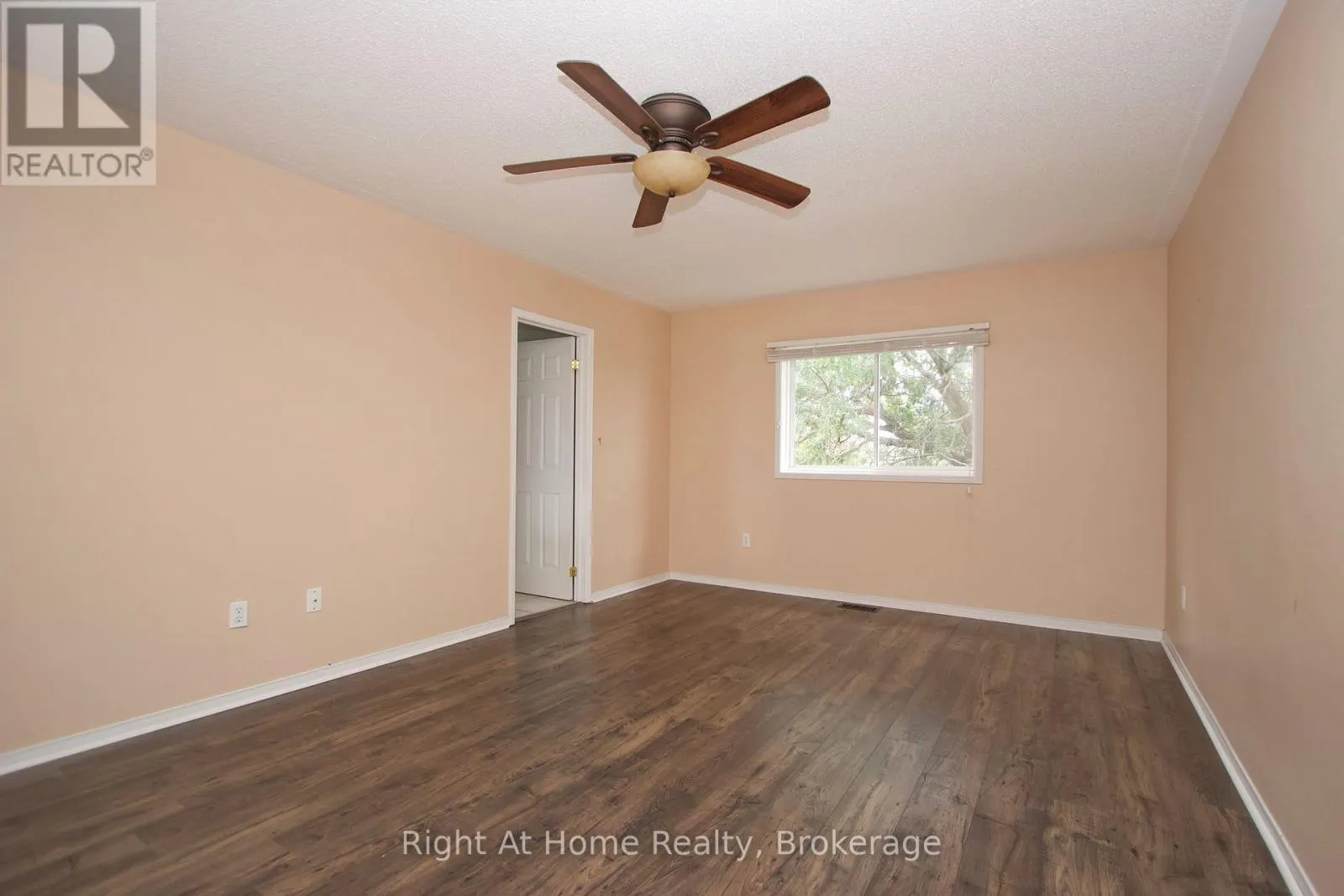 UPPER UNIT - 75 MILLBURN DRIVE #Upper Unit