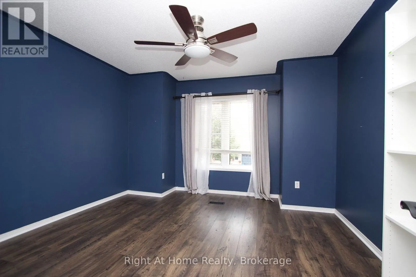 UPPER UNIT - 75 MILLBURN DRIVE #Upper Unit