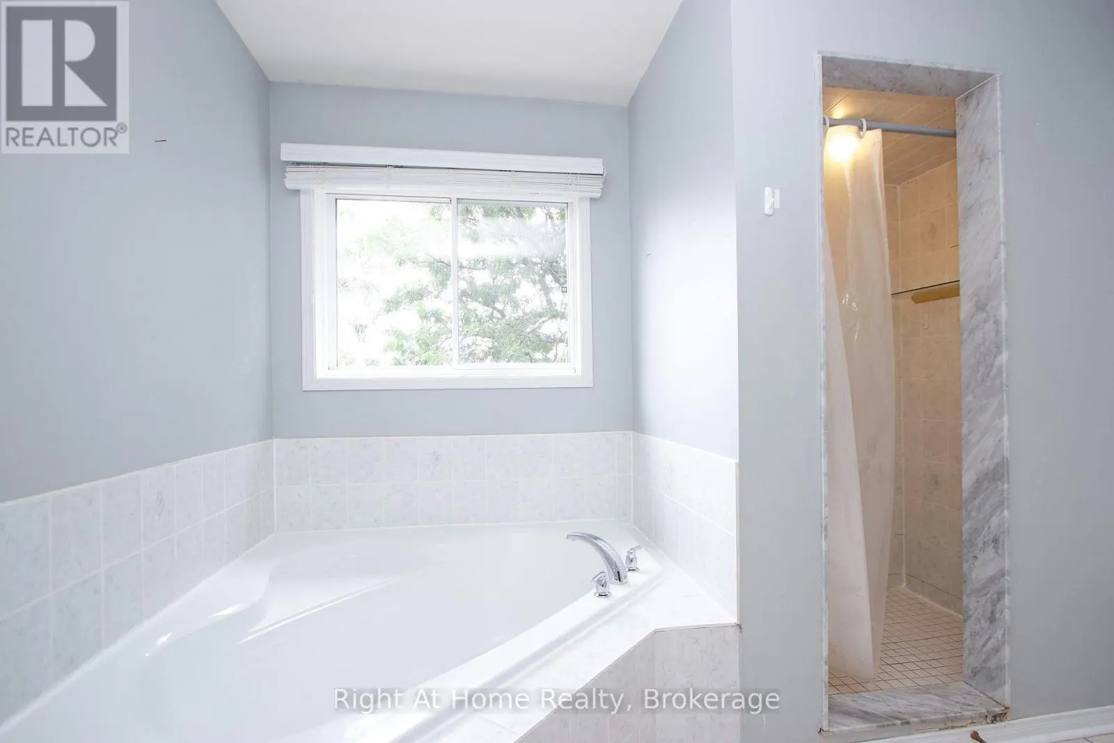 UPPER UNIT - 75 MILLBURN DRIVE #Upper Unit