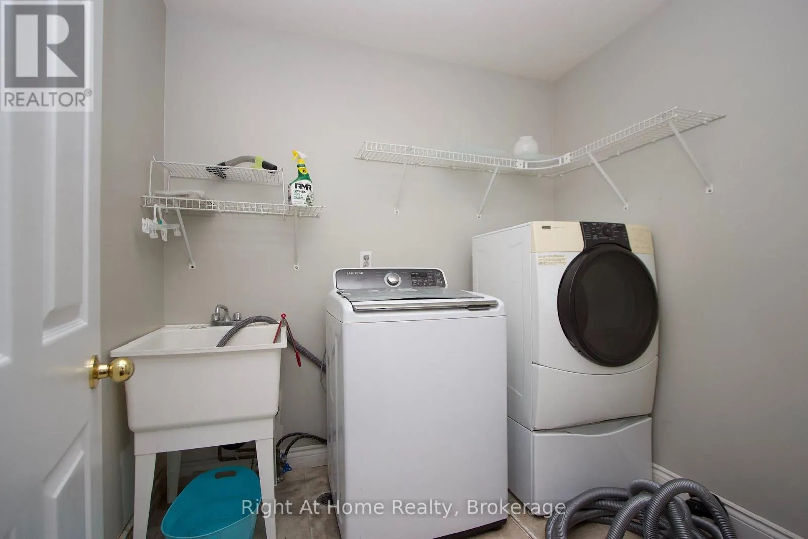 UPPER UNIT - 75 MILLBURN DRIVE #Upper Unit