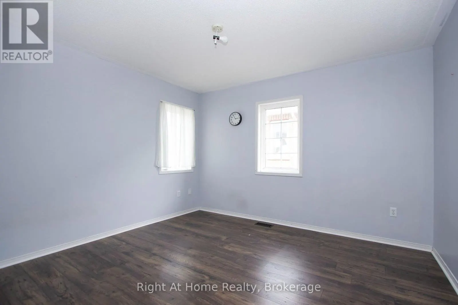 UPPER UNIT - 75 MILLBURN DRIVE #Upper Unit