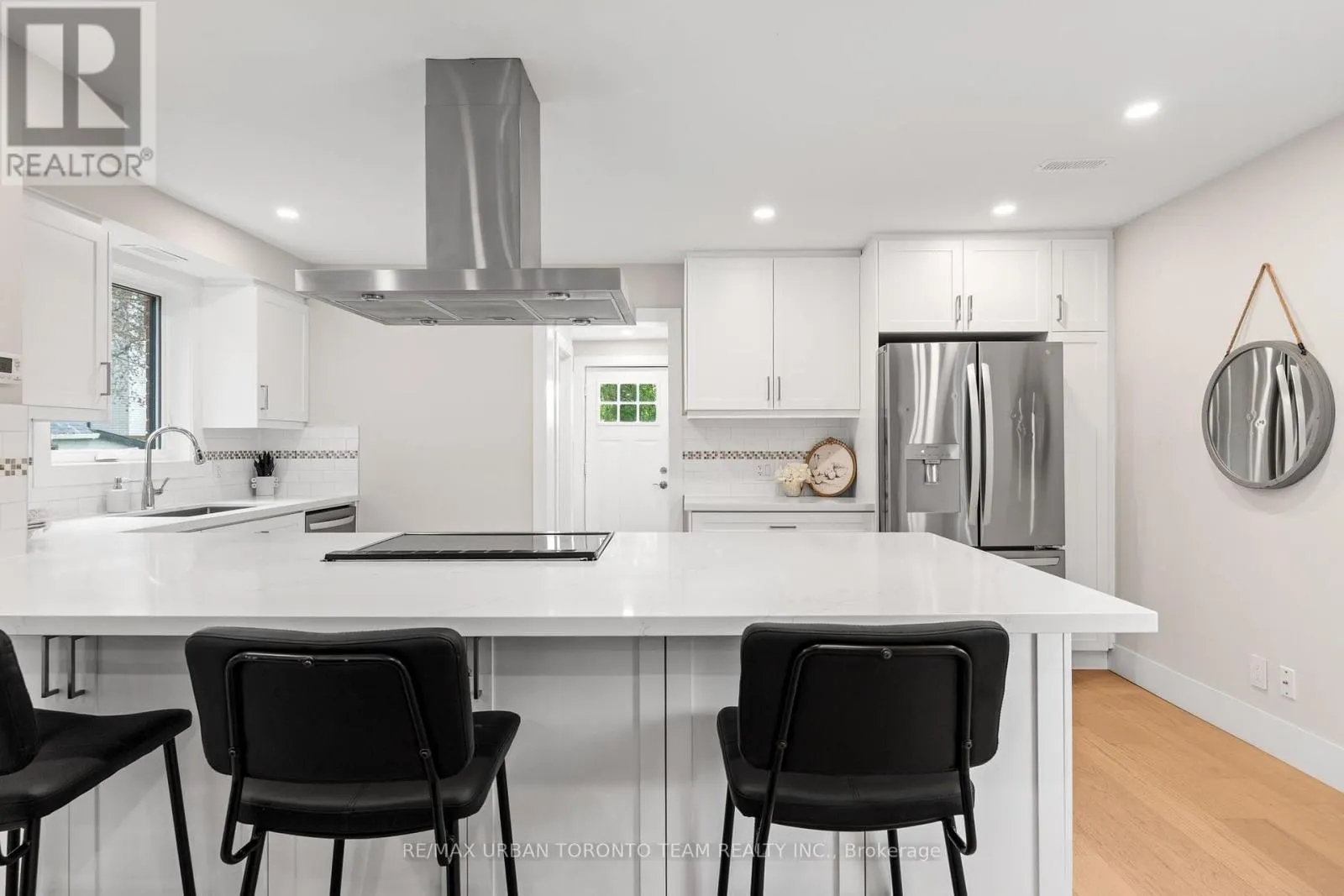 MAIN - 3517 ST CLAIR AVENUE