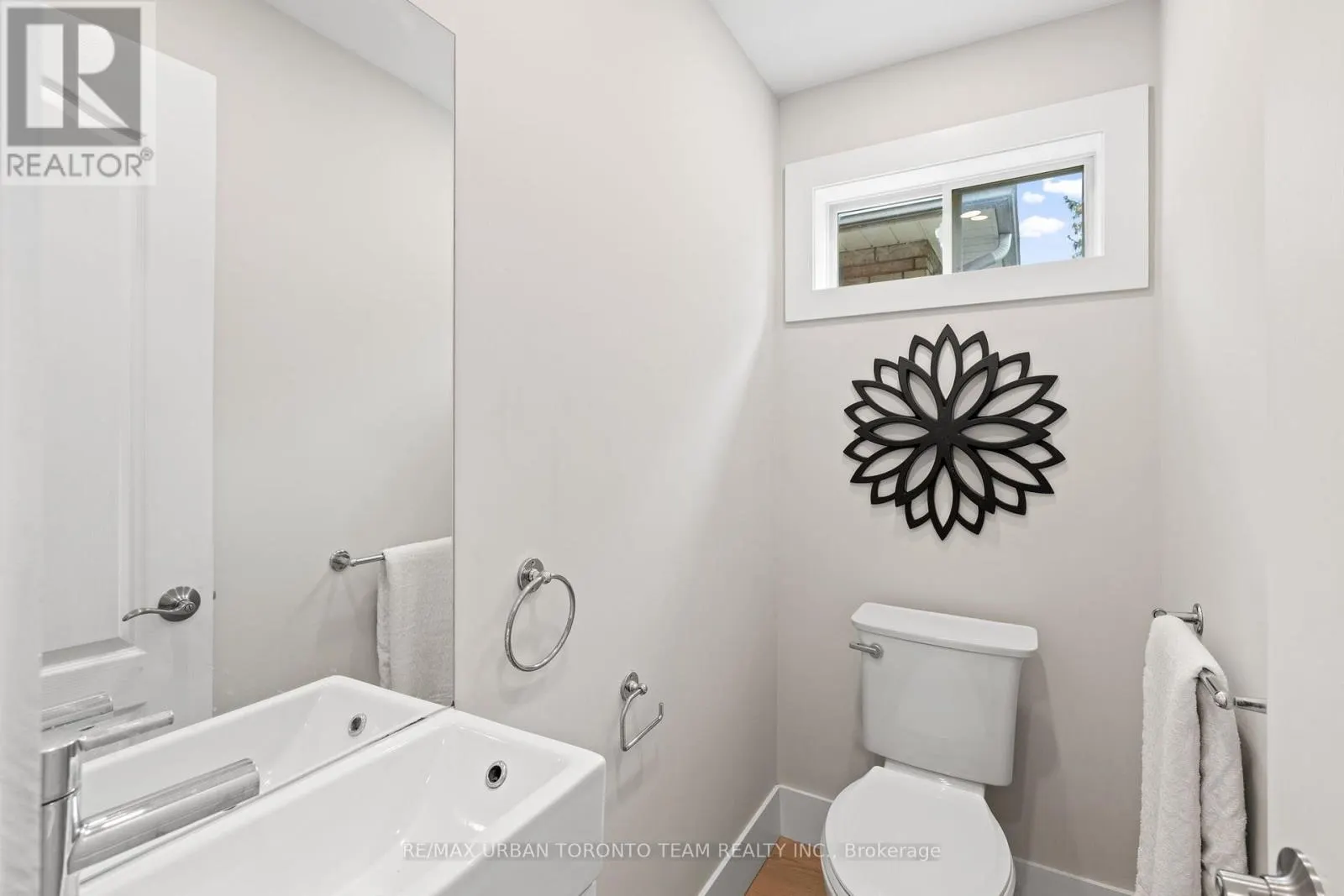 MAIN - 3517 ST CLAIR AVENUE