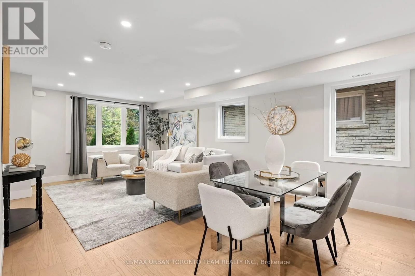 MAIN - 3517 ST CLAIR AVENUE