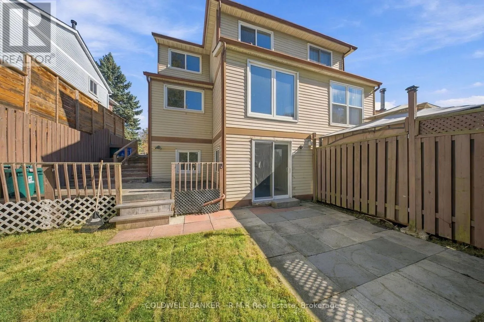 152 LONDONDERRY STREET