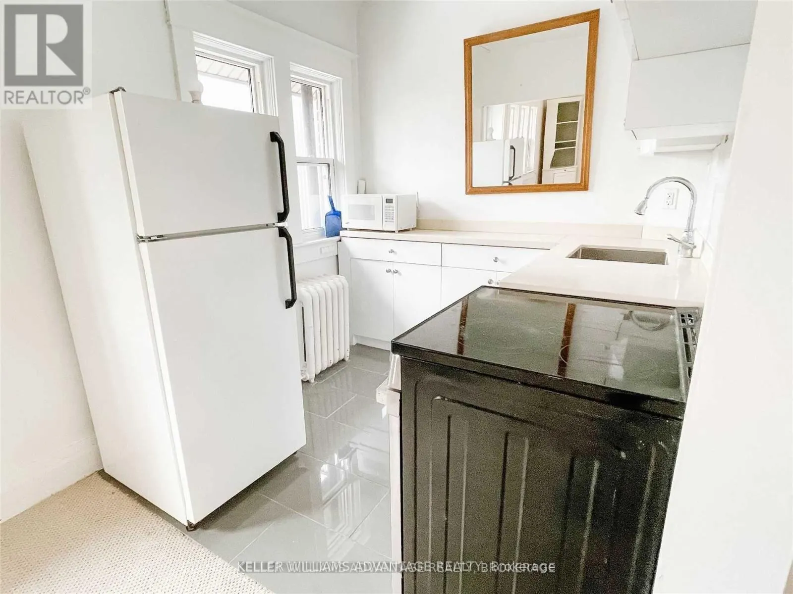 #UPPER - 98 WOODYCREST AVENUE