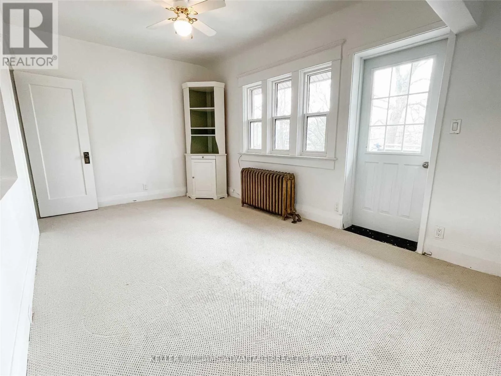 #UPPER - 98 WOODYCREST AVENUE