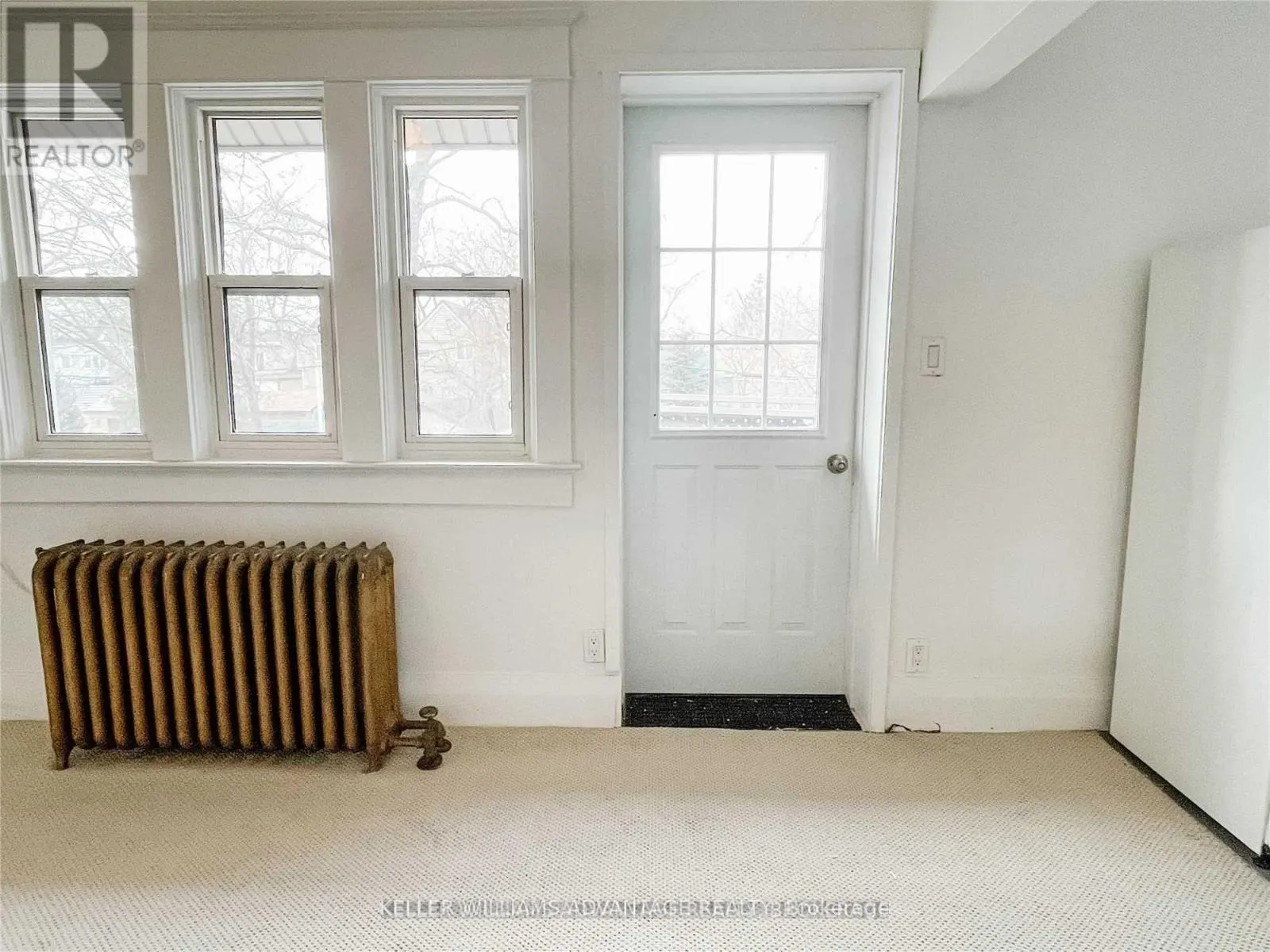 #UPPER - 98 WOODYCREST AVENUE