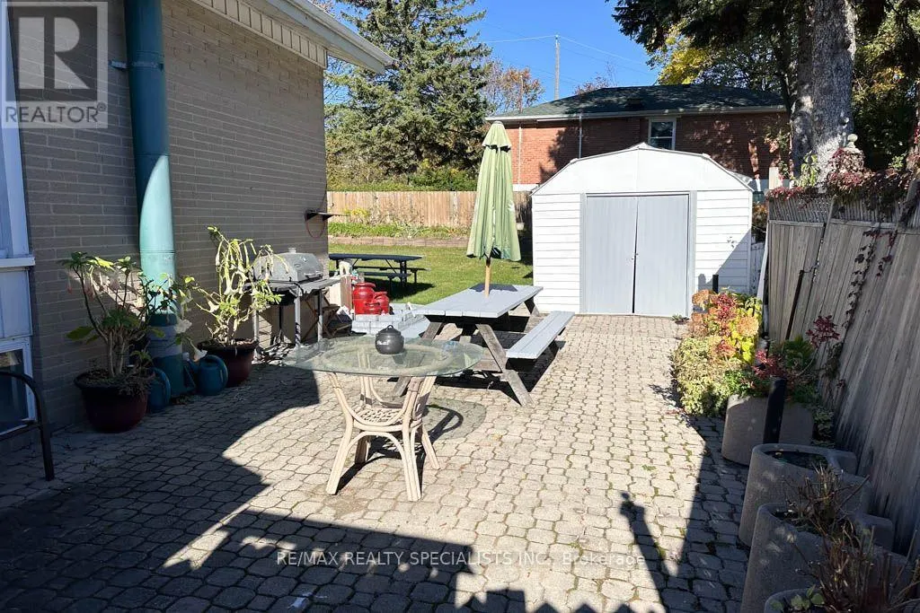 124 ROEBUCK DRIVE