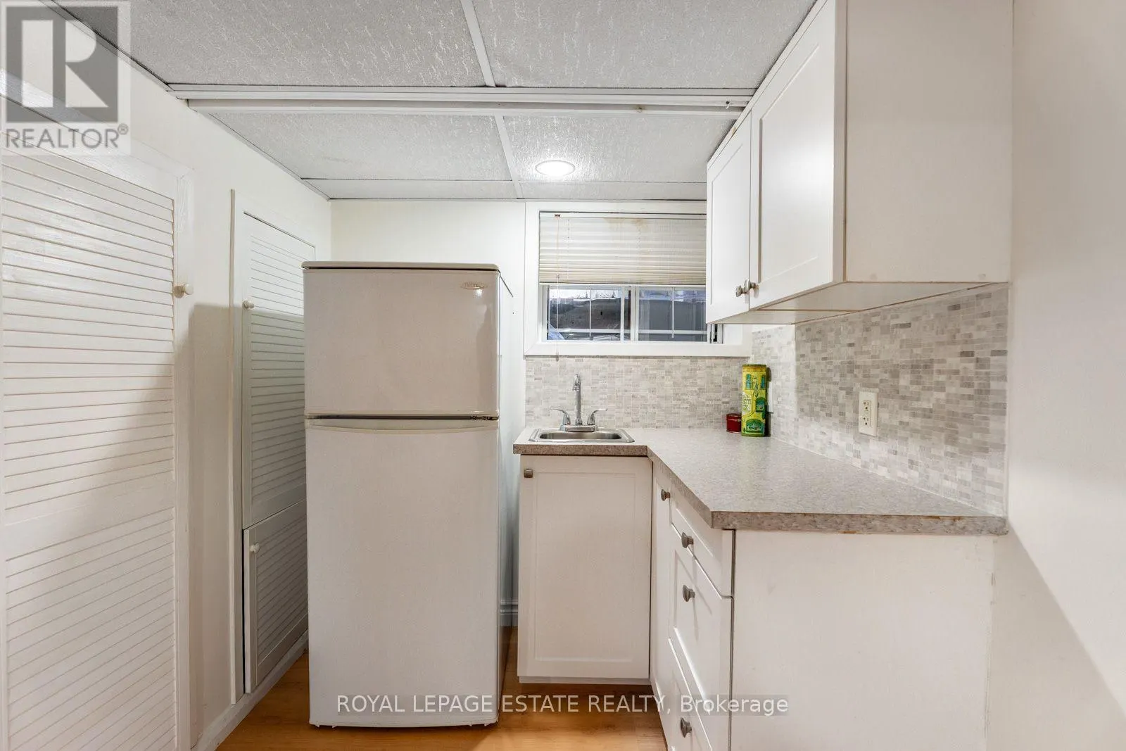 34 BRACKEN AVENUE