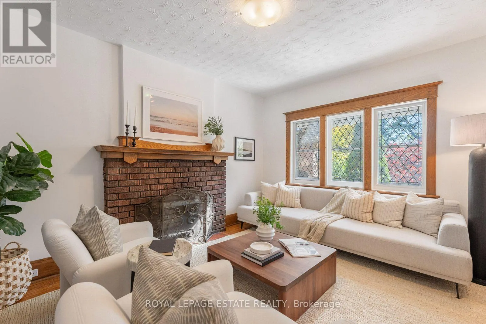 34 BRACKEN AVENUE