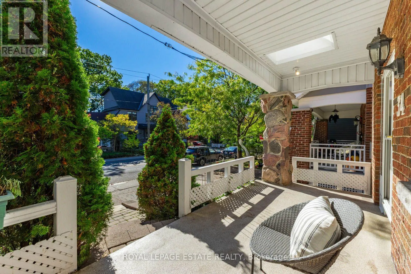 34 BRACKEN AVENUE