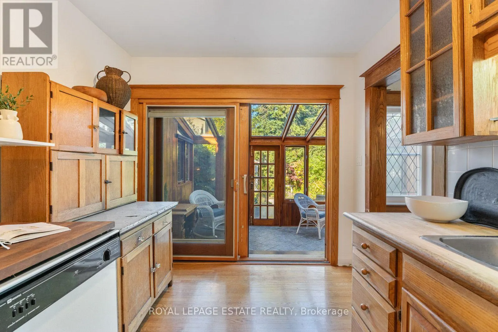 34 BRACKEN AVENUE