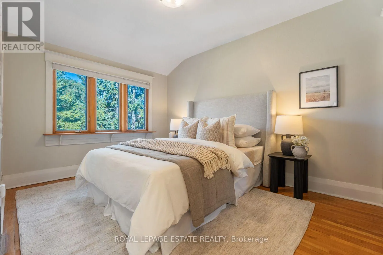34 BRACKEN AVENUE