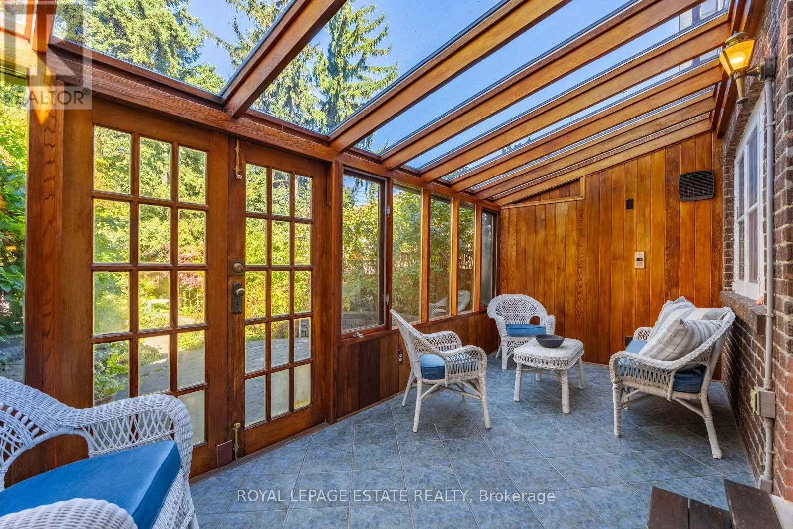 34 BRACKEN AVENUE