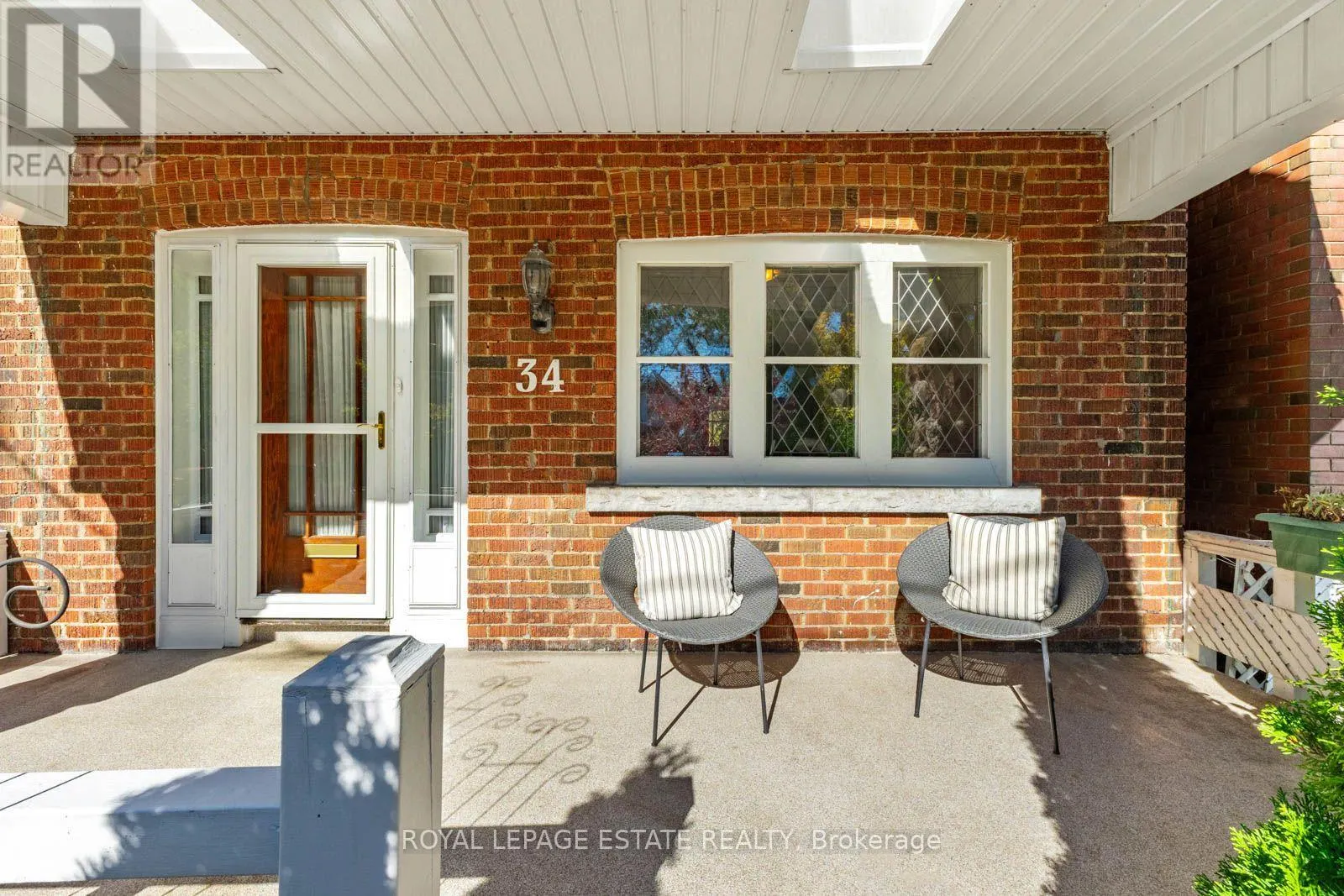 34 BRACKEN AVENUE