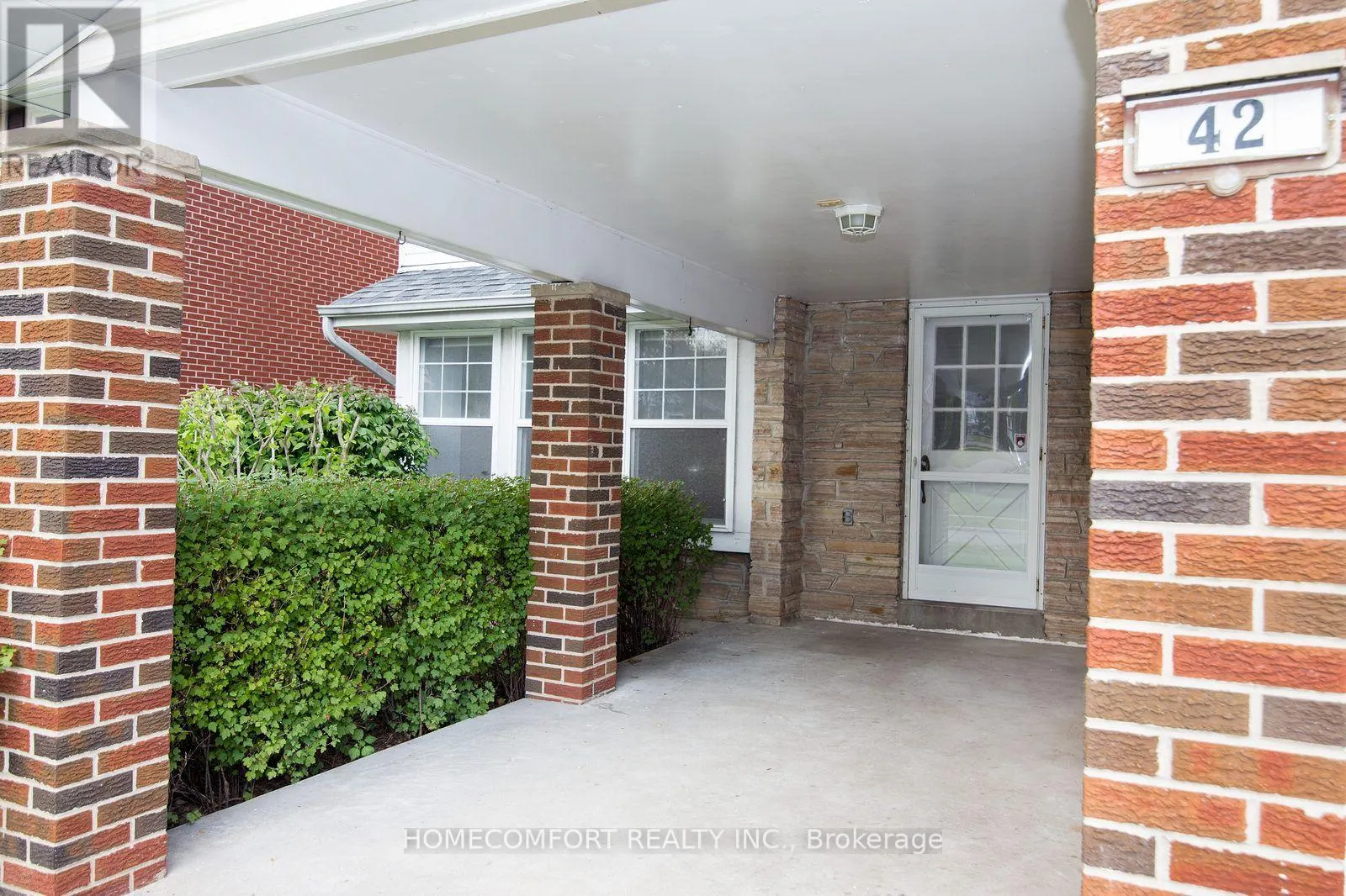 42 PINEMEADOW BOULEVARD