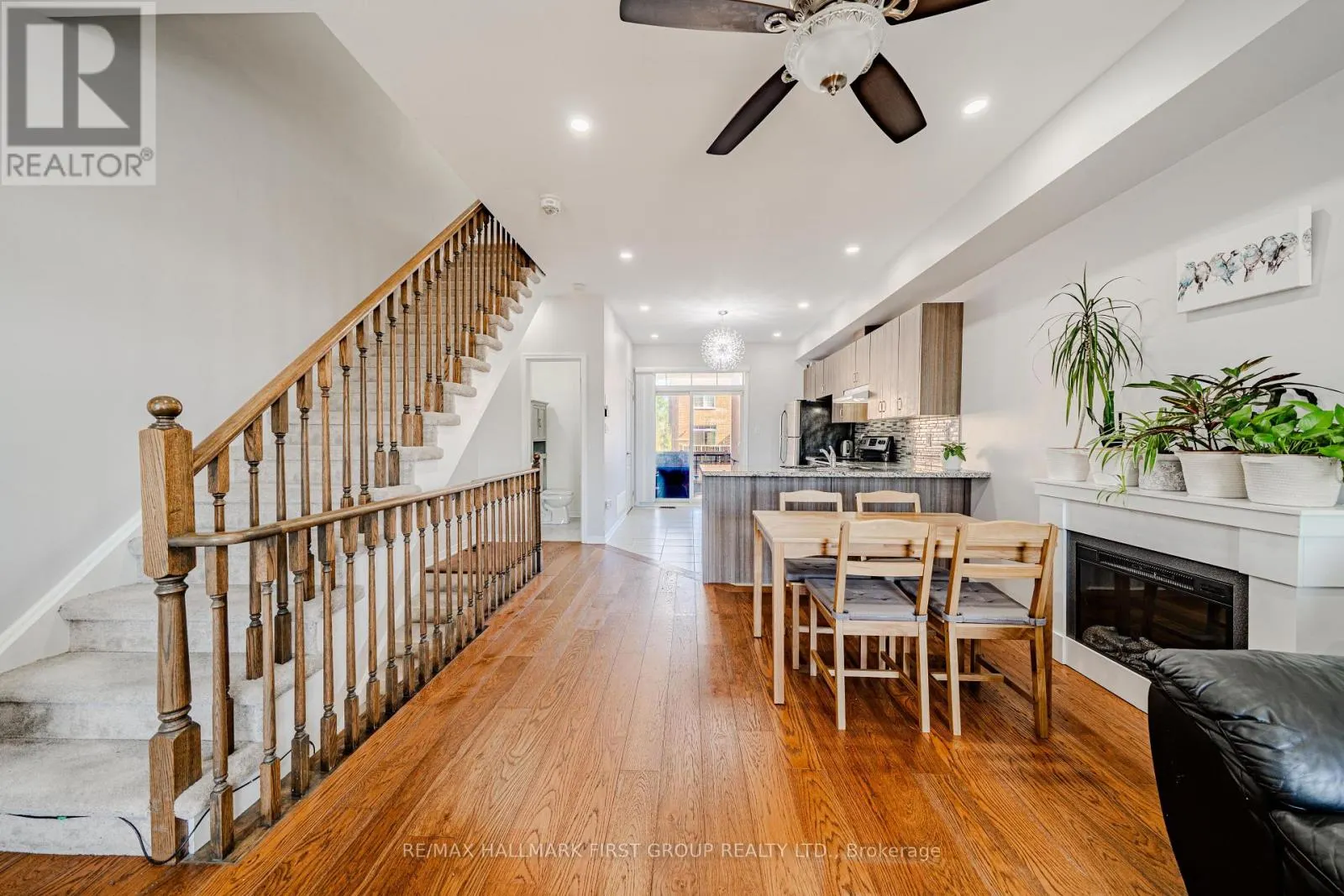 1393 SALEM ROAD N