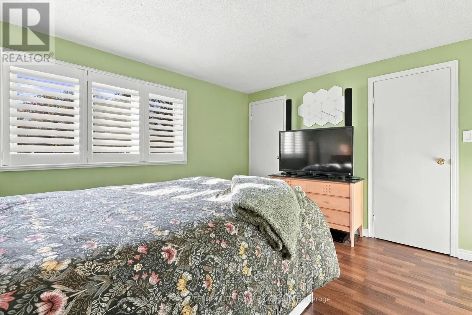 54 ANDREA ROAD