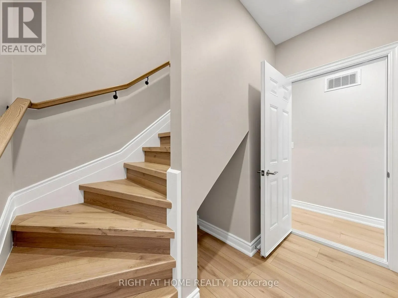 97 PARK ROAD N