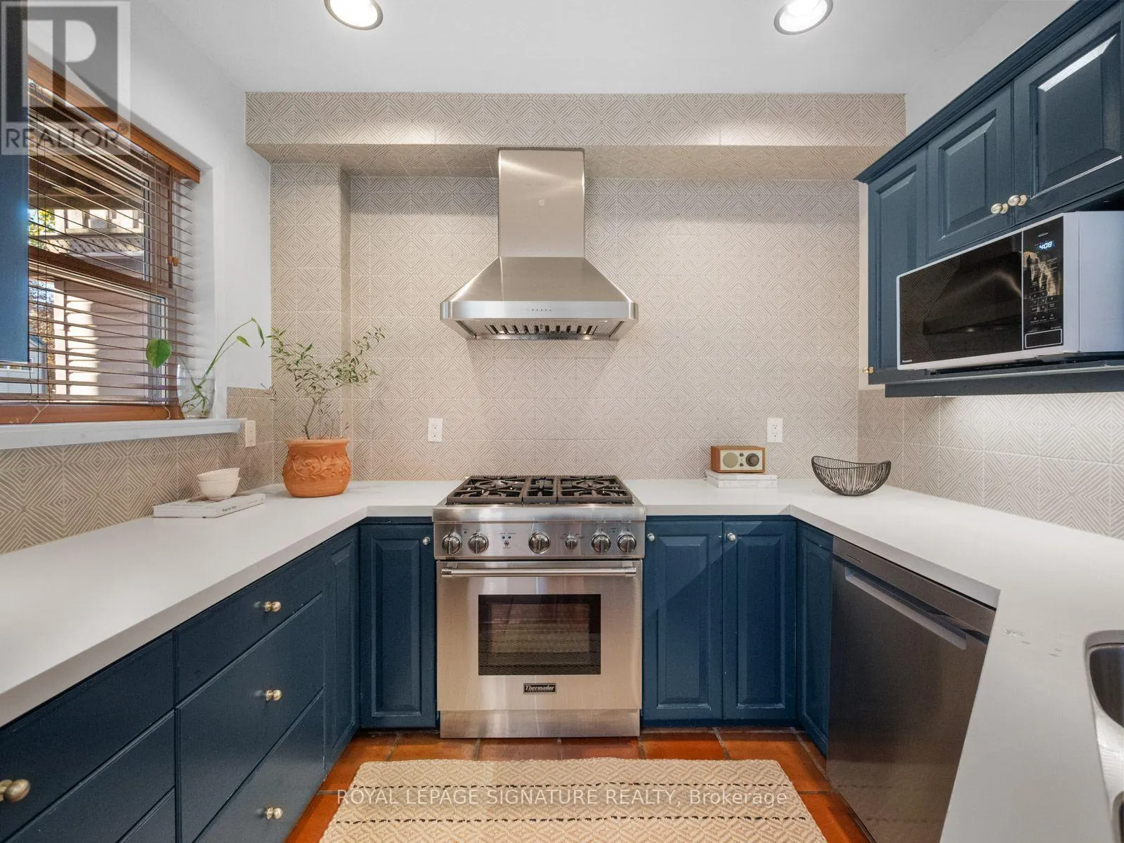 4 ORCHARD PARK BOULEVARD