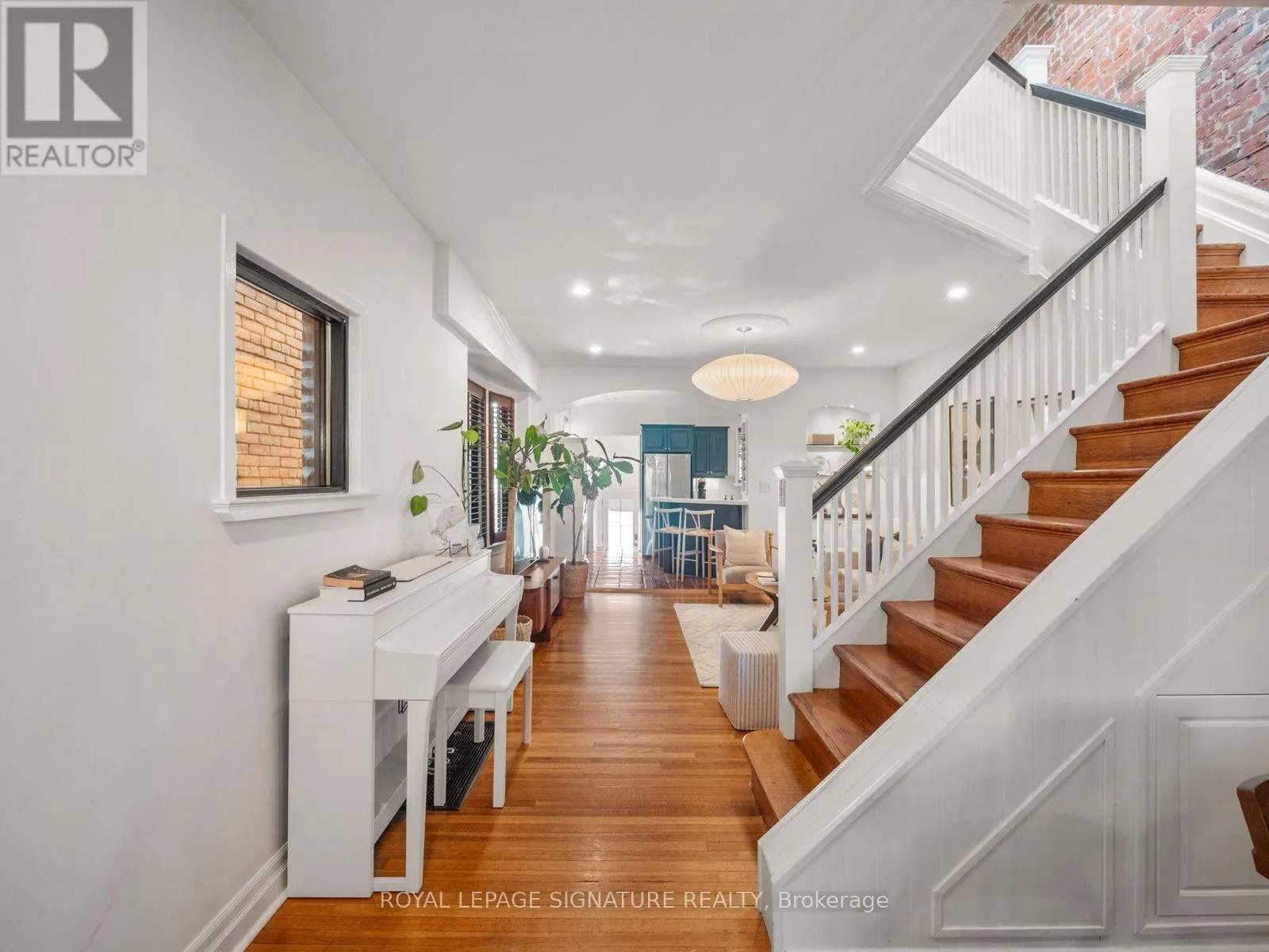 4 ORCHARD PARK BOULEVARD