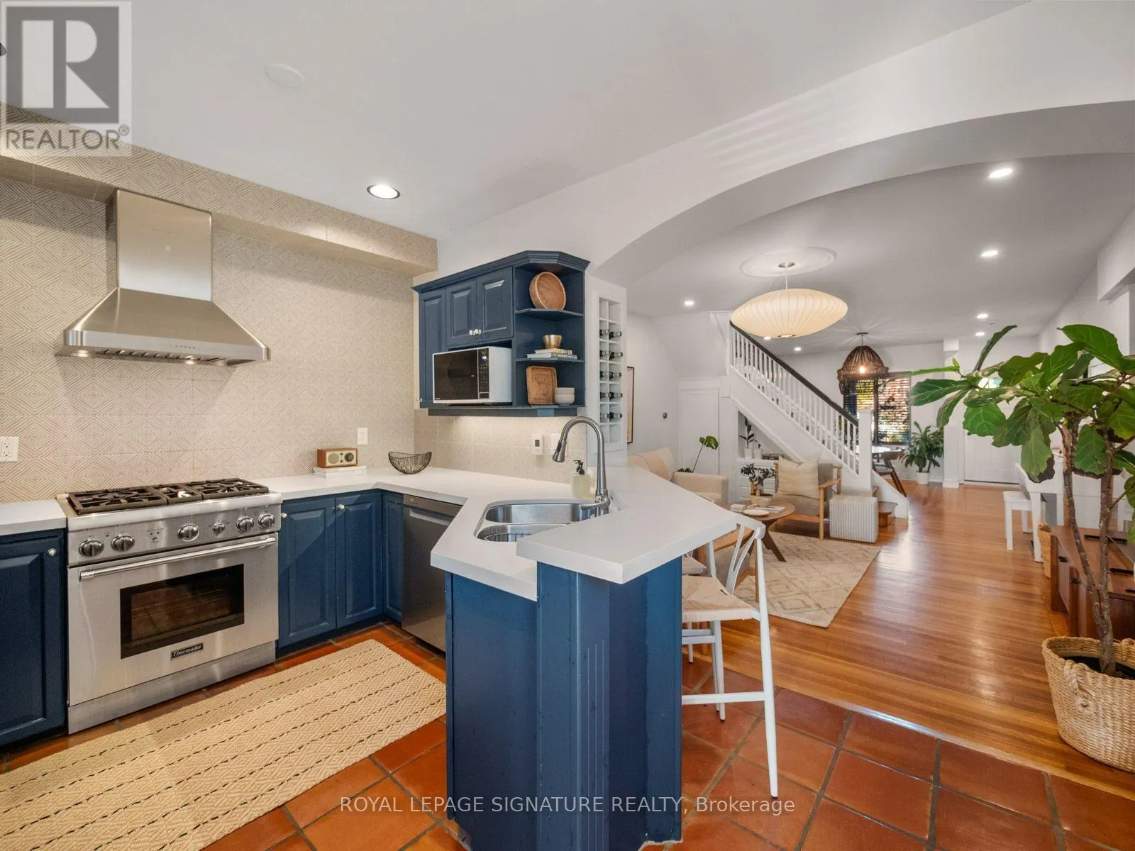 4 ORCHARD PARK BOULEVARD