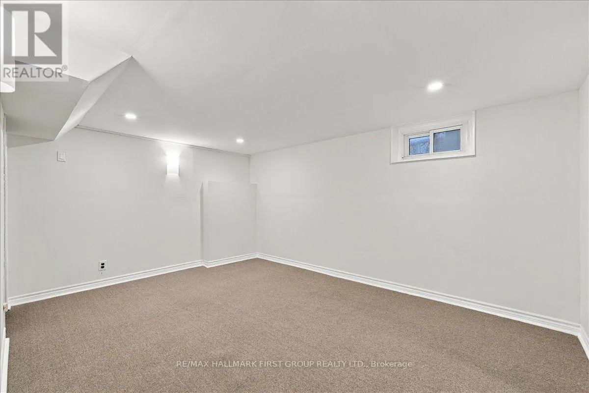 867 CHAPLEAU DRIVE