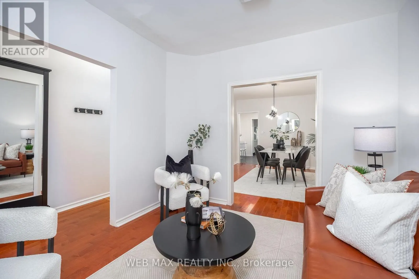 32 ALDERGROVE AVENUE