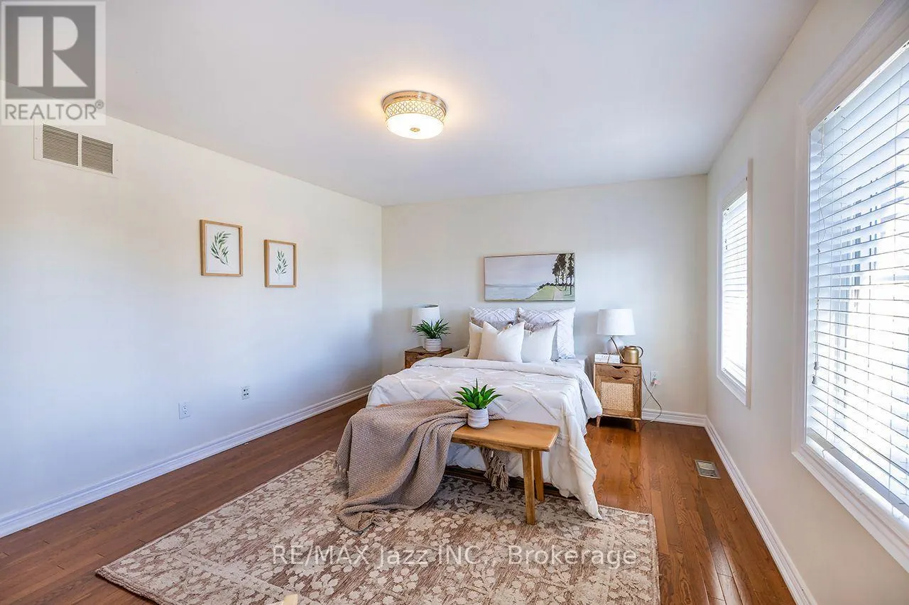 1296 RAVENCLIFFE COURT