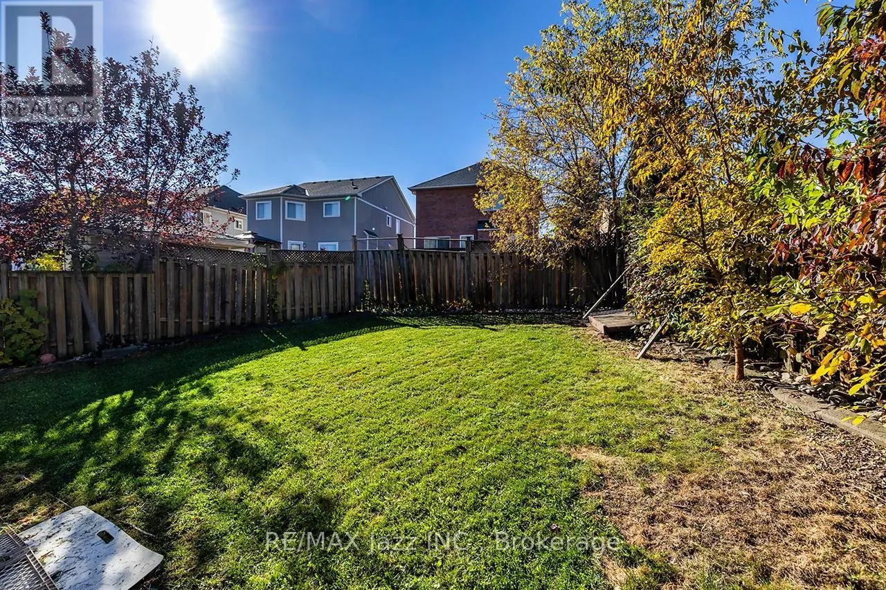 1296 RAVENCLIFFE COURT